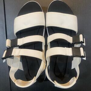 TEVA WHITE JADITO SLINGBACK FLATFORM PLATFORM FOAM SANDALS, US 9/ EUR 40